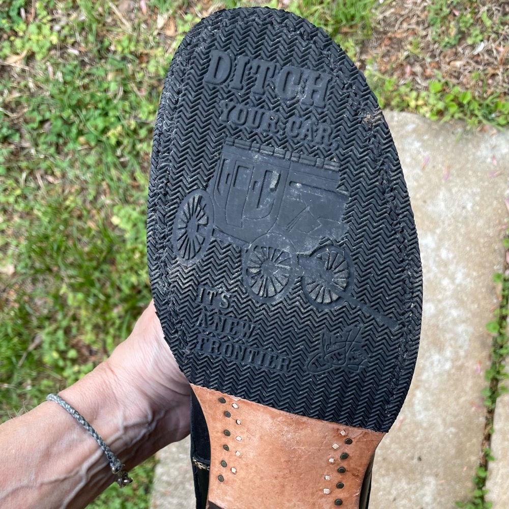 Men’s Fluevog Wyatt Western-Style Embroidered Ankle Boot in Black. - Picture 12 of 16